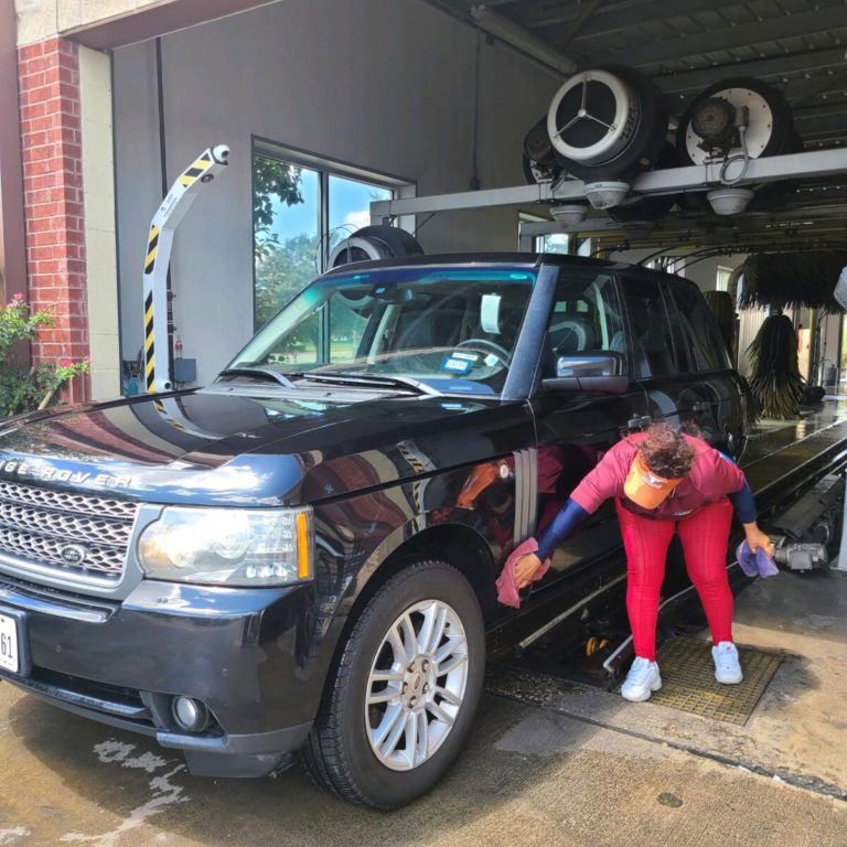 Car Wash in Old Settlers, Round Rock TX - Kwik Kar