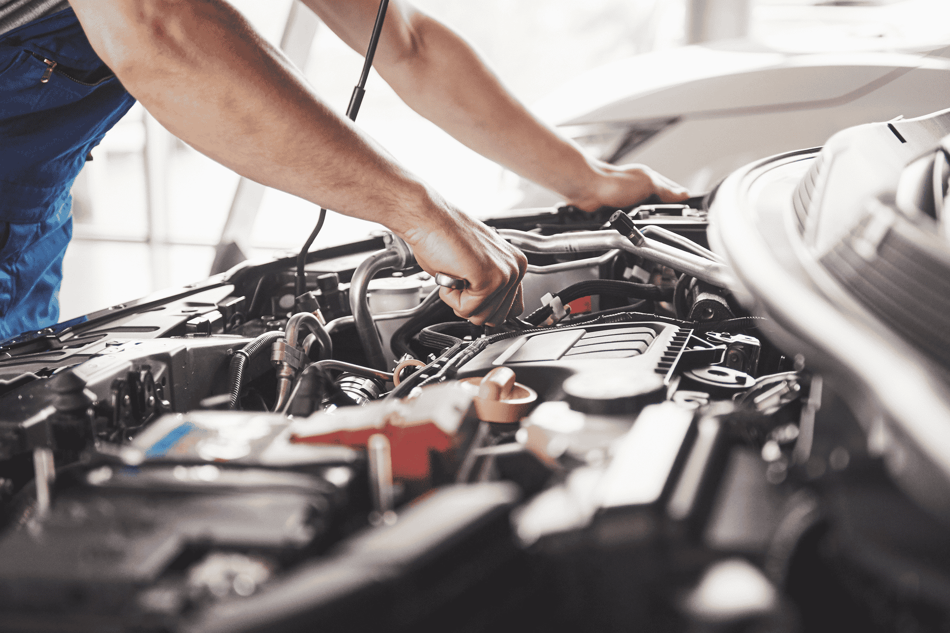 How to Know When Your Engine Needs Maintenance